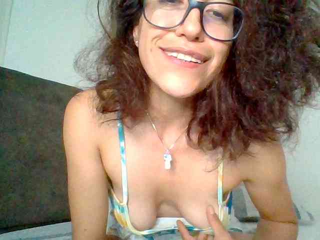 TaniaMarqueza webcam