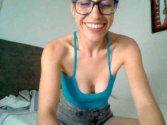 TaniaMarqueza webcam