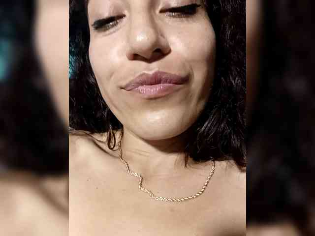 TaniaMarqueza webcam