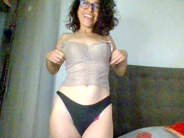 TaniaMarqueza webcam