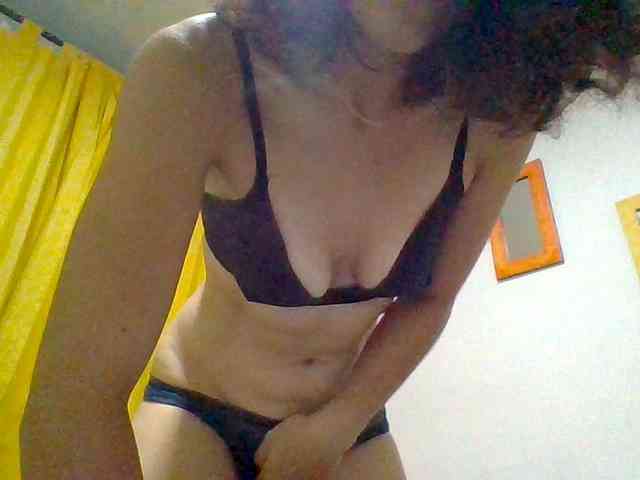 TaniaMarqueza webcam