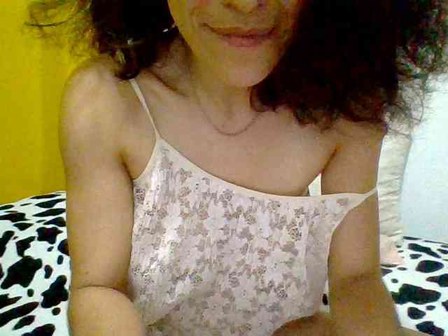 TaniaMarqueza webcam