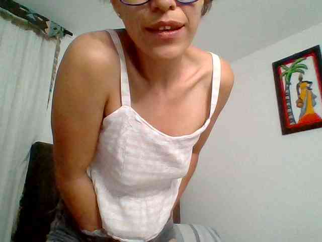 TaniaMarqueza webcam