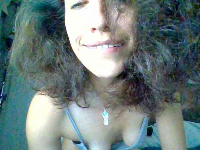 TaniaMarqueza webcam