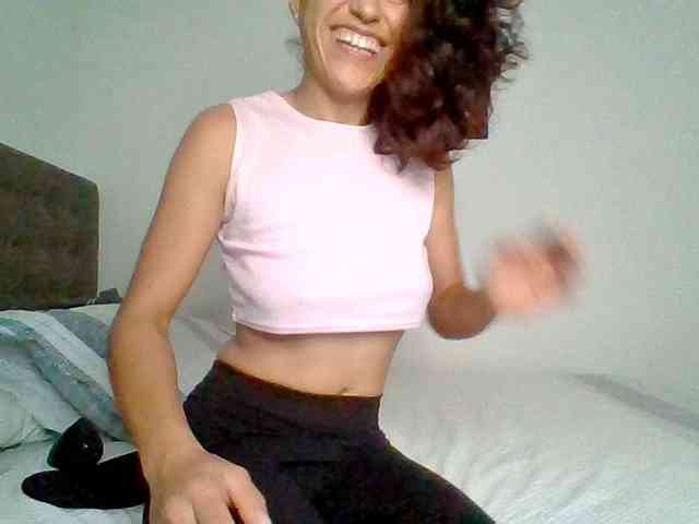 TaniaMarqueza webcam