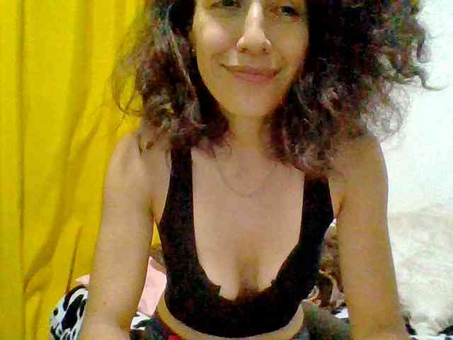 TaniaMarqueza webcam