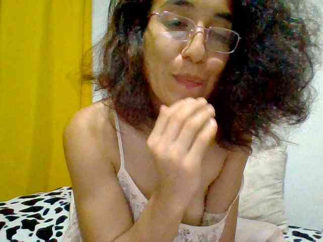 TaniaMarqueza webcam