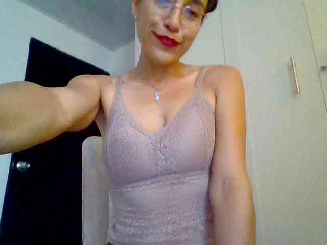 TaniaMarqueza webcam