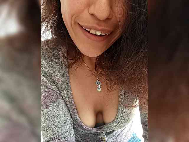 TaniaMarqueza webcam