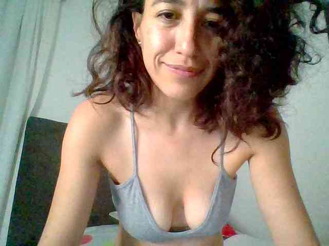 TaniaMarqueza webcam