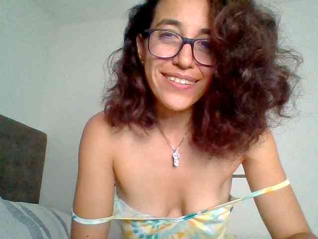 TaniaMarqueza webcam