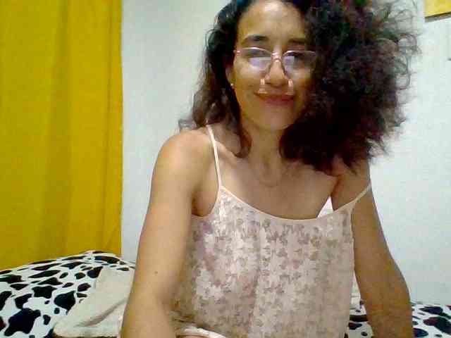 TaniaMarqueza webcam