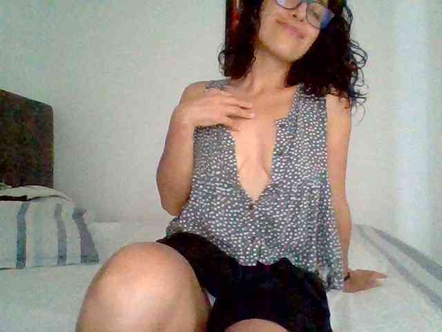 TaniaMarqueza webcam