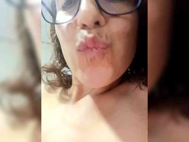 TaniaMarqueza webcam