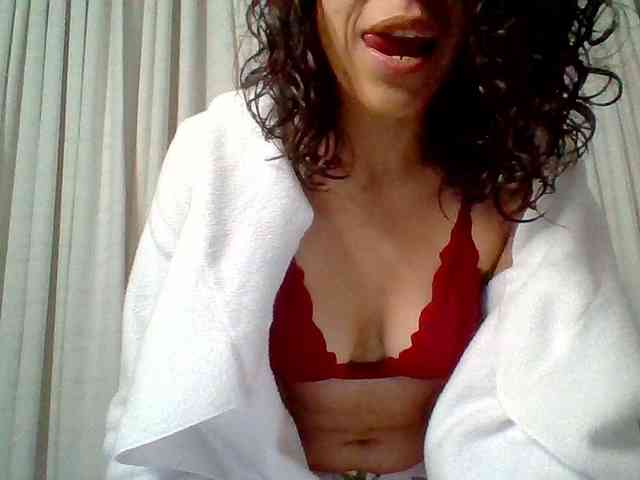 TaniaMarqueza webcam