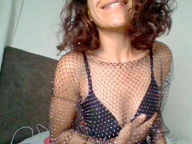 TaniaMarqueza webcam