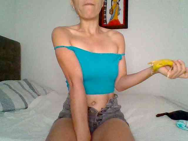 TaniaMarqueza webcam