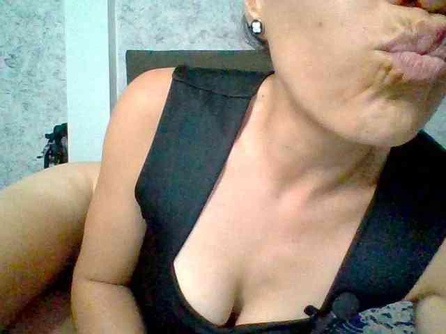 TaniaMarqueza webcam