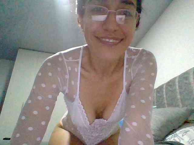 TaniaMarqueza webcam