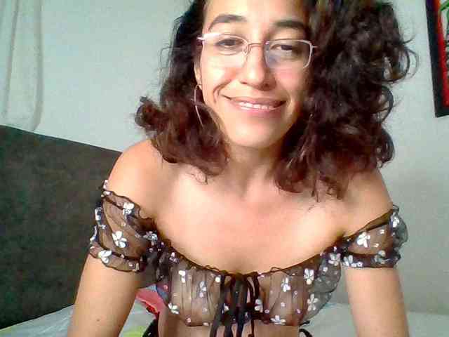 TaniaMarqueza webcam