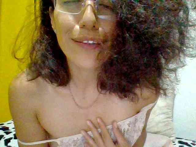 TaniaMarqueza webcam