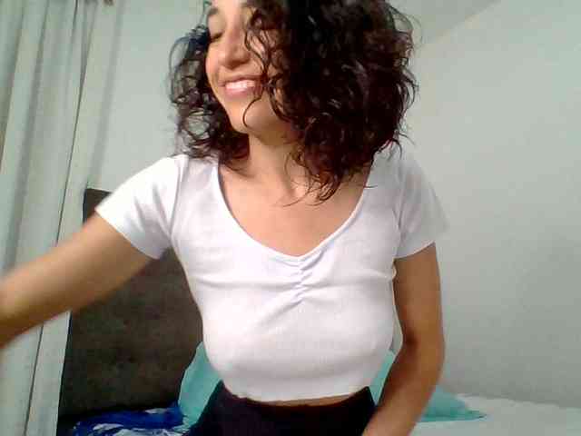 TaniaMarqueza webcam