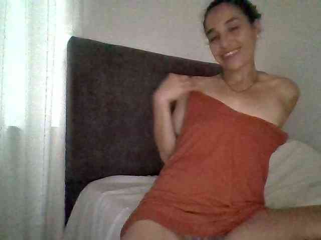 TaniaMarqueza webcam