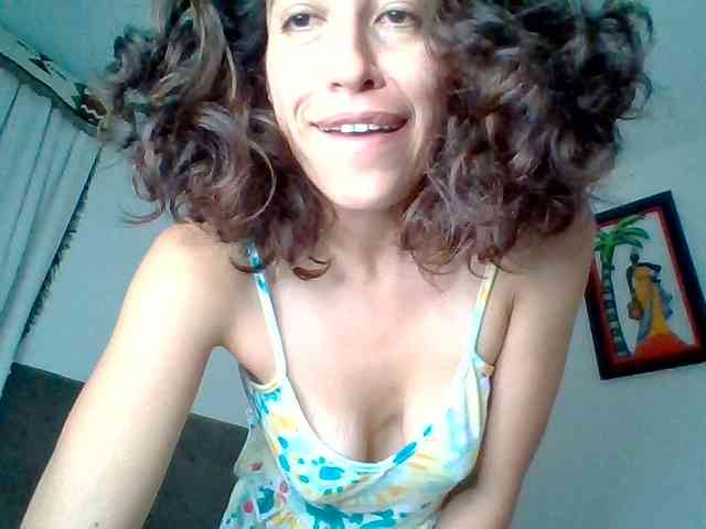 TaniaMarqueza webcam