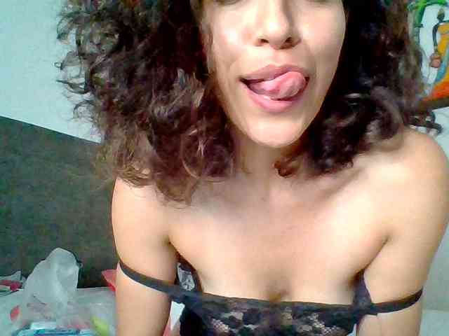 TaniaMarqueza webcam