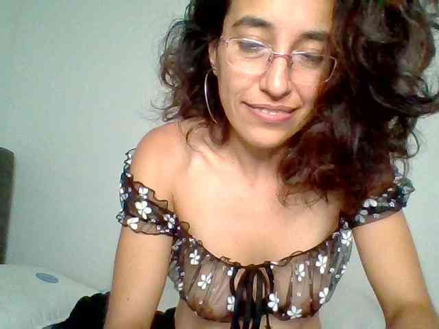 TaniaMarqueza webcam