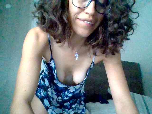 TaniaMarqueza webcam