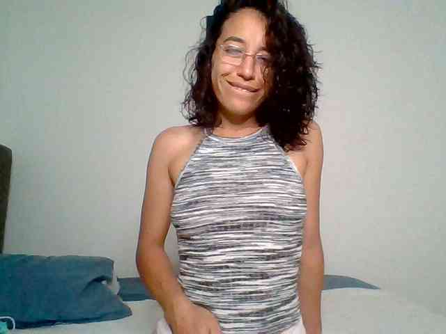 TaniaMarqueza webcam