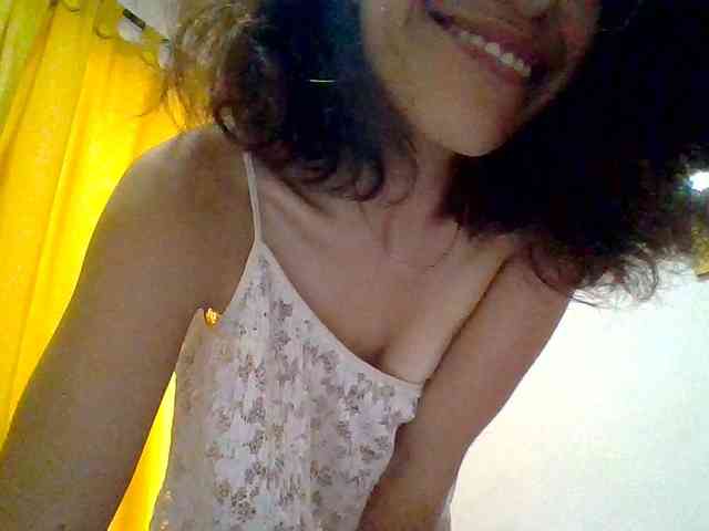 TaniaMarqueza webcam