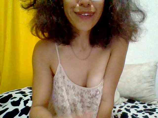 TaniaMarqueza webcam