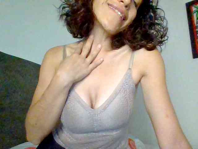 TaniaMarqueza webcam