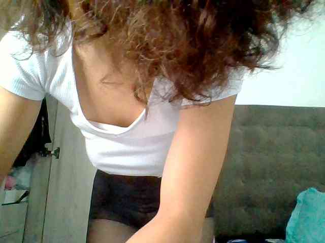 TaniaMarqueza webcam