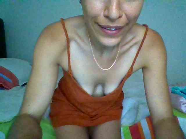 TaniaMarqueza webcam