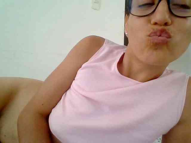 TaniaMarqueza webcam