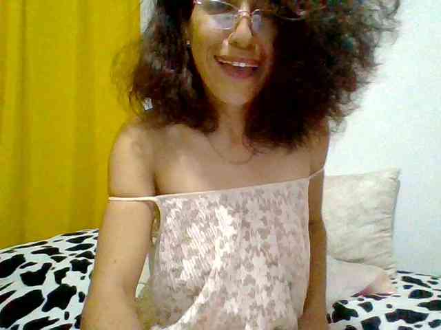 TaniaMarqueza webcam