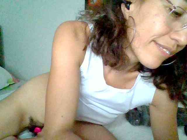 TaniaMarqueza webcam
