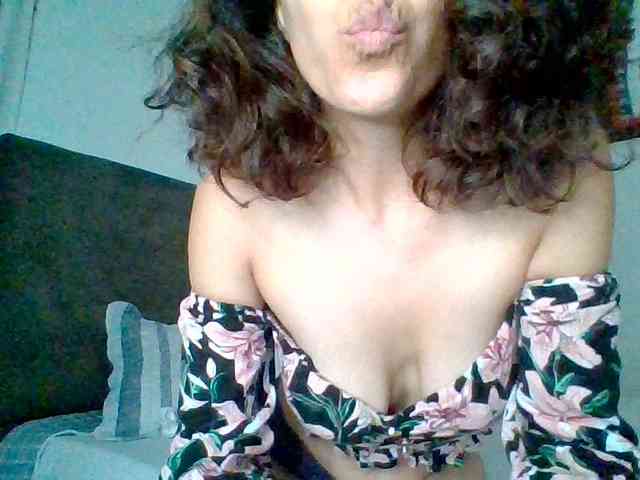 TaniaMarqueza webcam