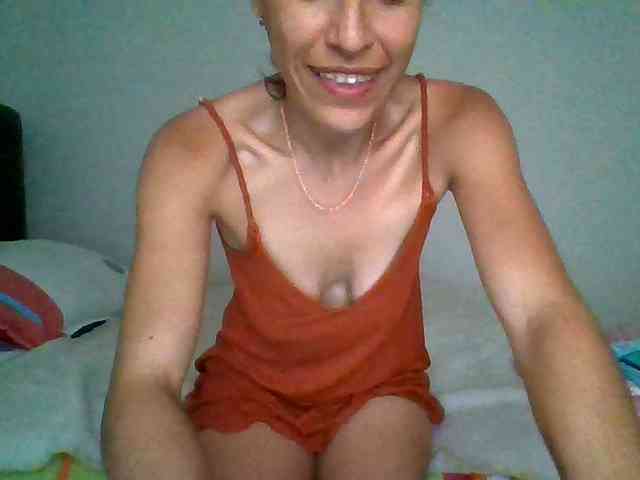 TaniaMarqueza webcam