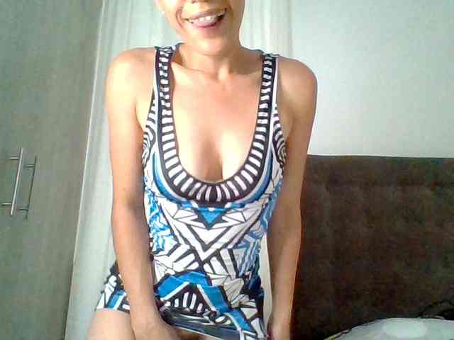 TaniaMarqueza webcam