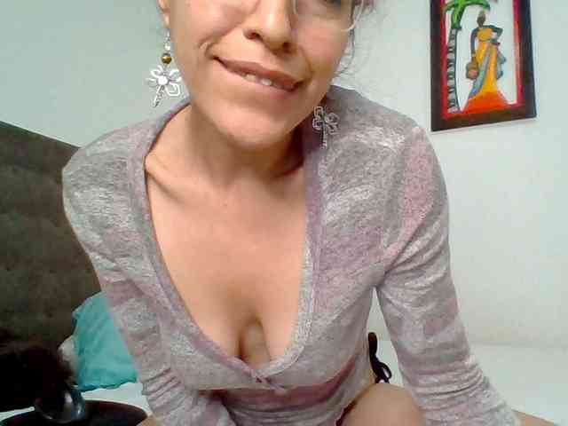 TaniaMarqueza webcam