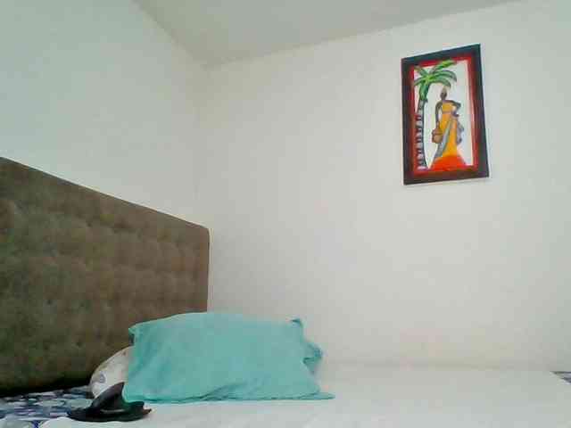 TaniaMarqueza webcam