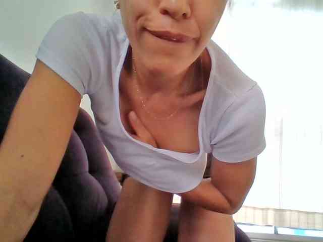 TaniaMarqueza webcam