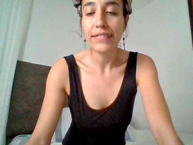 TaniaMarqueza webcam