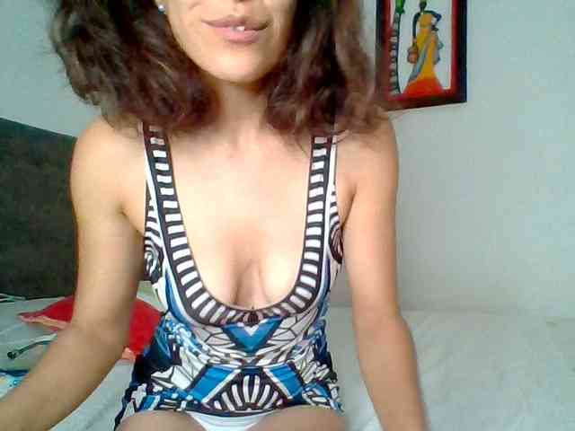 TaniaMarqueza webcam