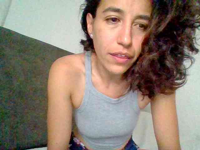 TaniaMarqueza webcam