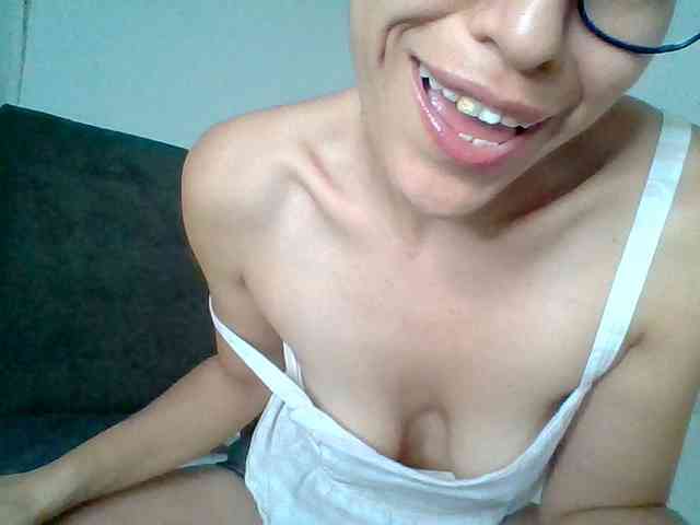 TaniaMarqueza webcam